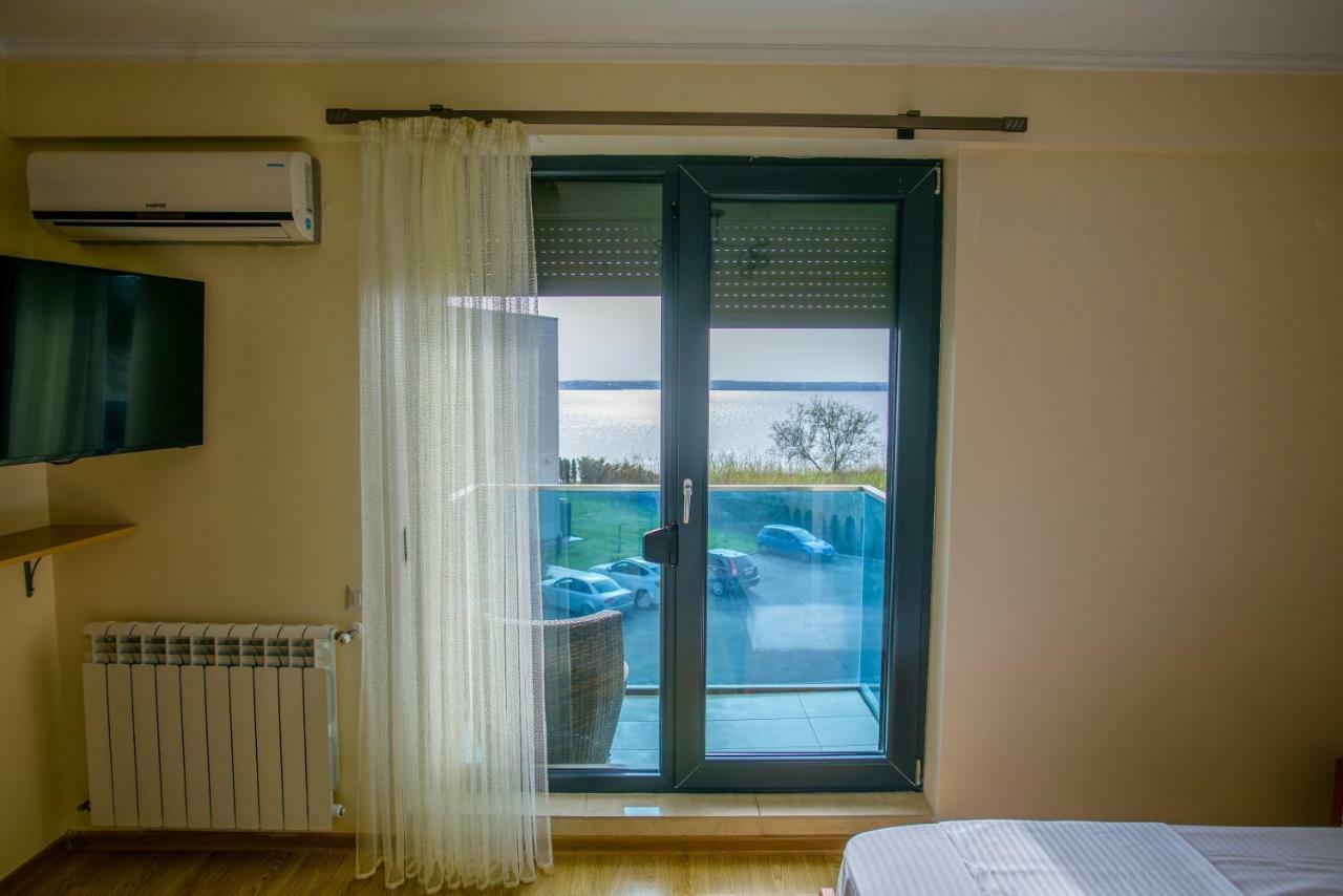 C&Y Zev Apartments มามายา ภายนอก รูปภาพ