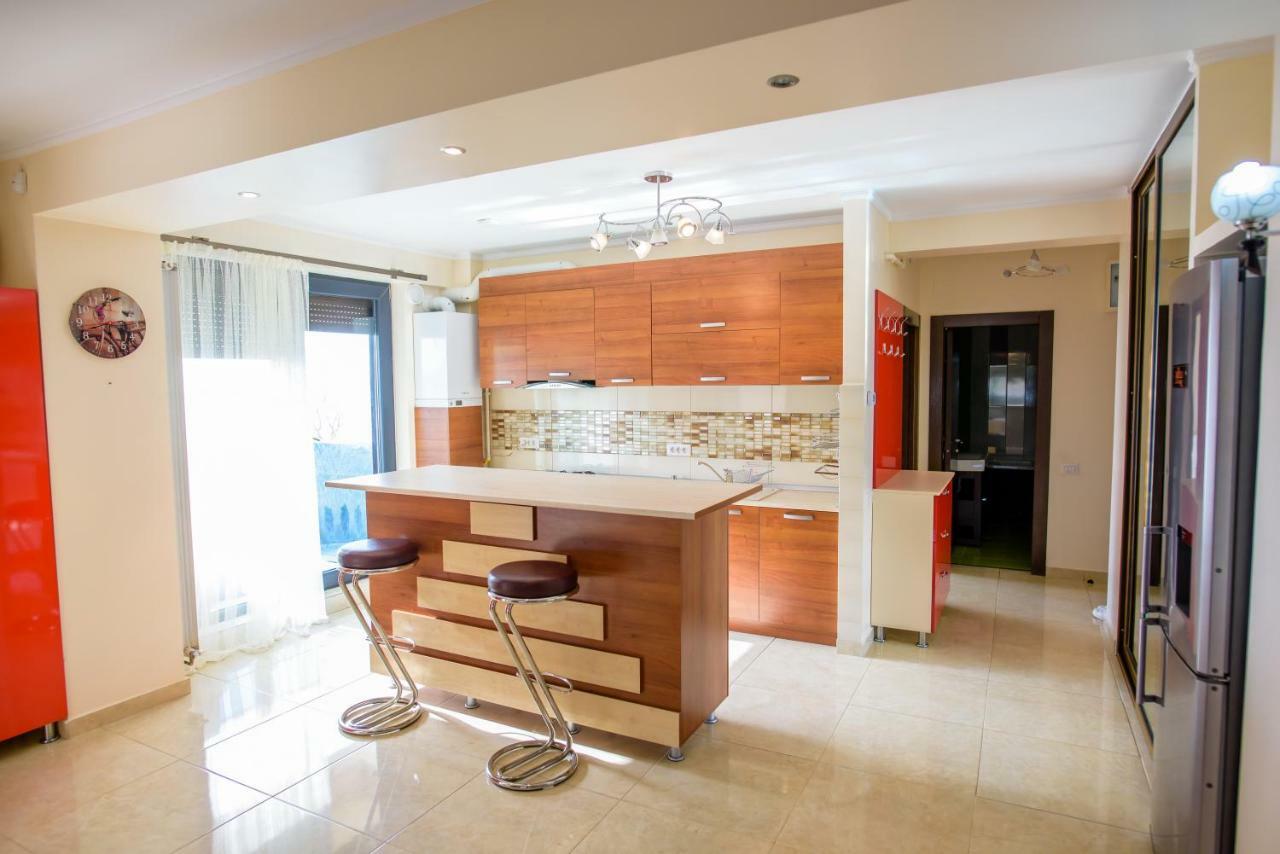 C&Y Zev Apartments มามายา ภายนอก รูปภาพ