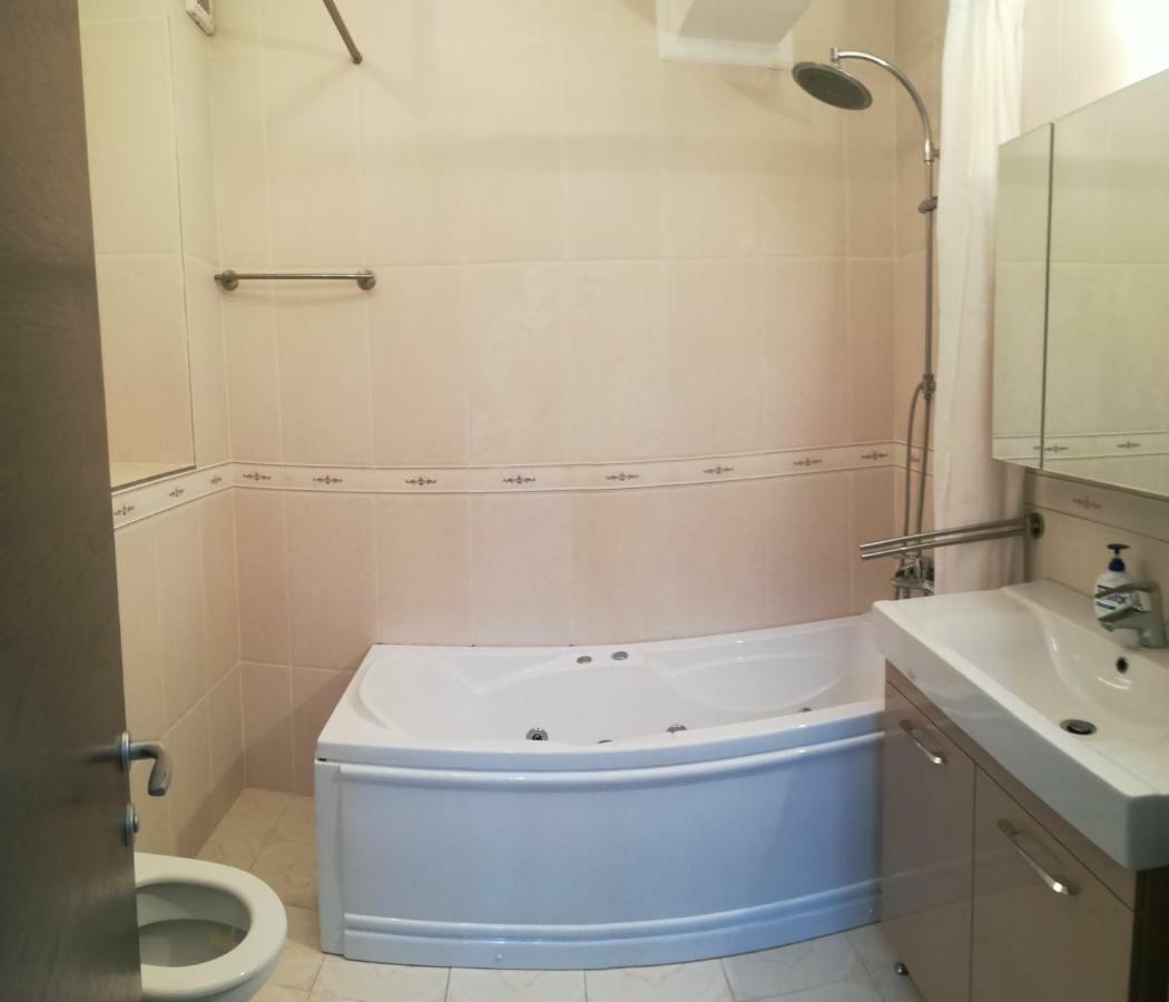 C&Y Zev Apartments มามายา ภายนอก รูปภาพ